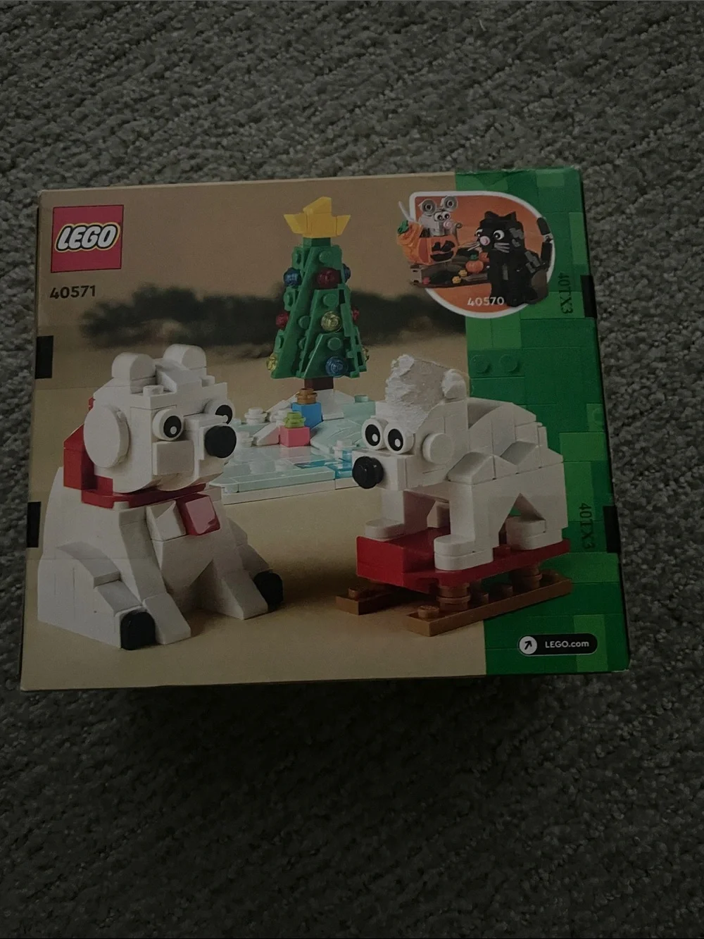 LEGO White Polar Bears with Green Christmas Tree Holiday Display
